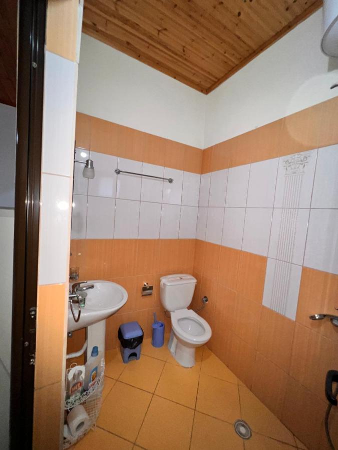 Hotel Moscopole Ksamil Buitenkant foto