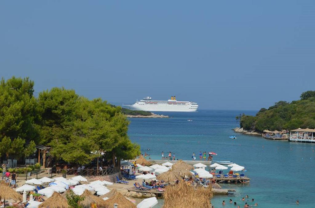 Hotel Moscopole Ksamil Buitenkant foto