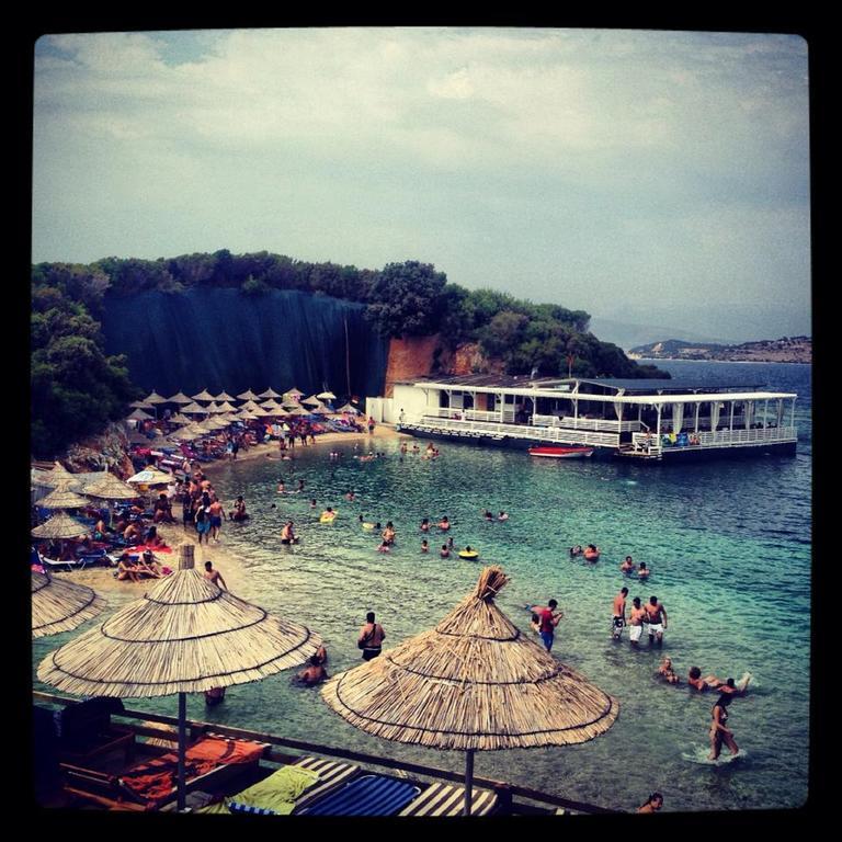 Hotel Moscopole Ksamil Buitenkant foto