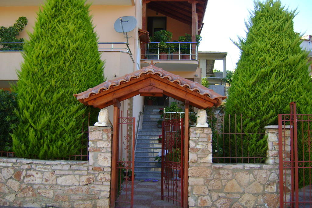 Hotel Moscopole Ksamil Buitenkant foto