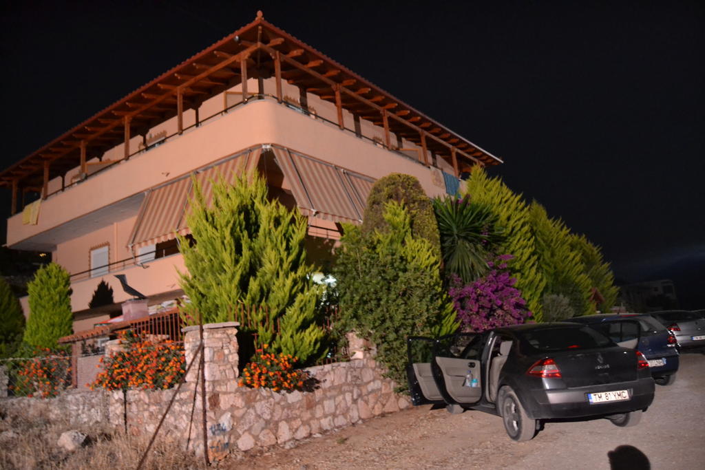 Hotel Moscopole Ksamil Buitenkant foto